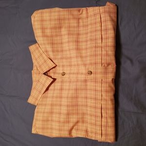 Man short sleeve shirt